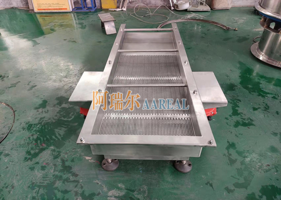 Écran de vibration linéaire en acier inoxydable de qualité alimentaire 450*1500 mm pour les grains de soja noir